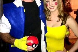 Lindo disfraz de pareja de Ash y Pikachu